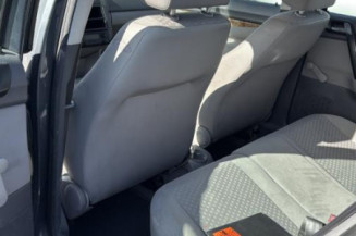 Serrure avant droit VOLKSWAGEN POLO 4