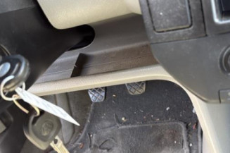 Serrure avant droit VOLKSWAGEN POLO 4