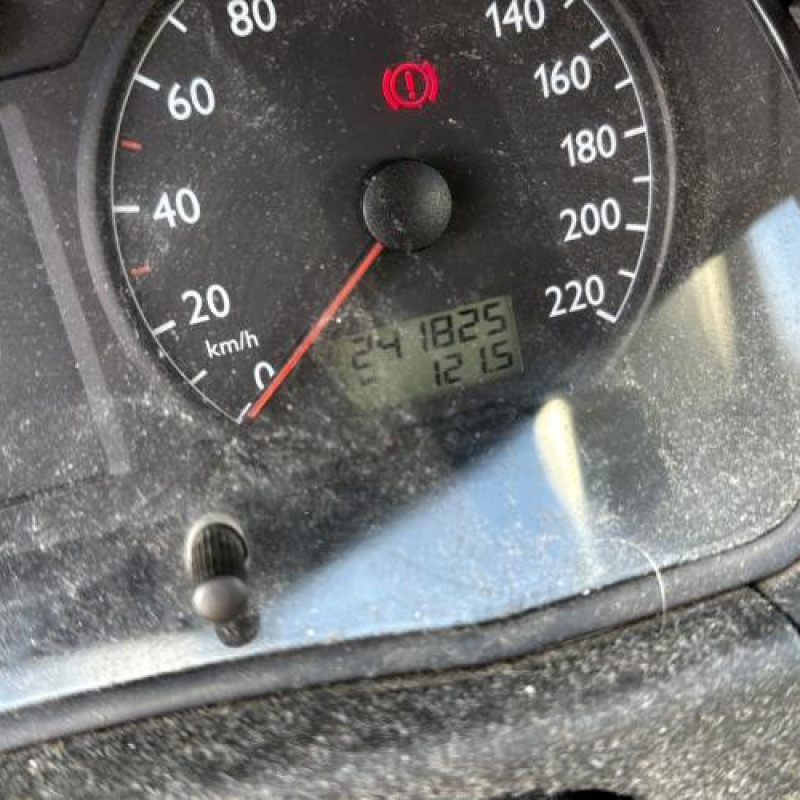 Serrure avant droit VOLKSWAGEN POLO 4 Photo n°19