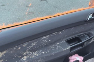 Serrure avant droit VOLKSWAGEN POLO 4