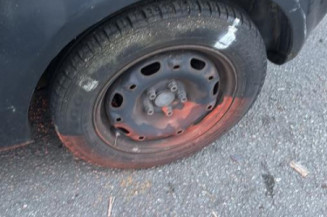 Serrure avant droit VOLKSWAGEN POLO 4