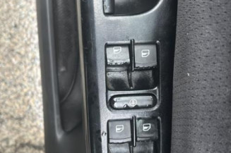 Leve vitre electrique avant gauche VOLKSWAGEN PASSAT 4