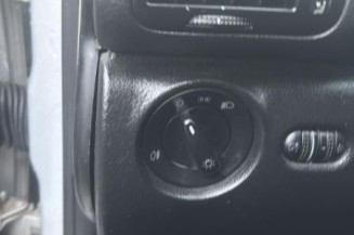 Pivot de moyeu avant gauche VOLKSWAGEN PASSAT 4