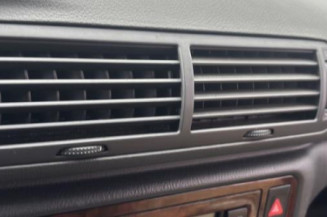 Leve vitre electrique avant gauche VOLKSWAGEN PASSAT 4