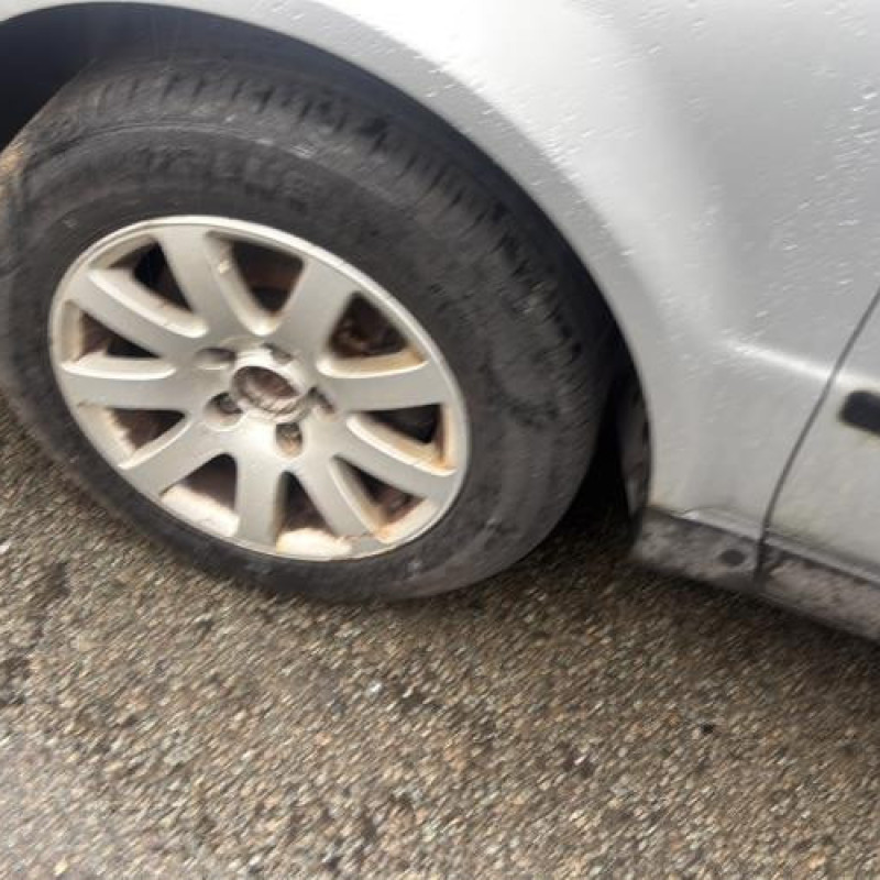 Serrure avant droit VOLKSWAGEN PASSAT 4 Photo n°20