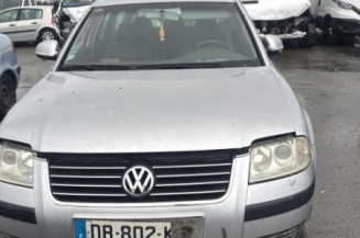 Serrure avant gauche VOLKSWAGEN PASSAT 4