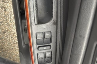 Serrure avant gauche VOLKSWAGEN PASSAT 4