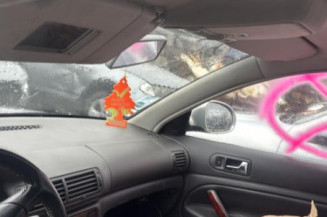 Serrure avant gauche VOLKSWAGEN PASSAT 4