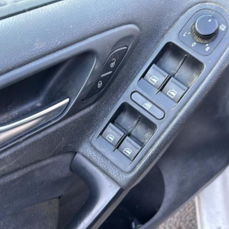 Boitier filtre a air VOLKSWAGEN GOLF 6 Photo n°11