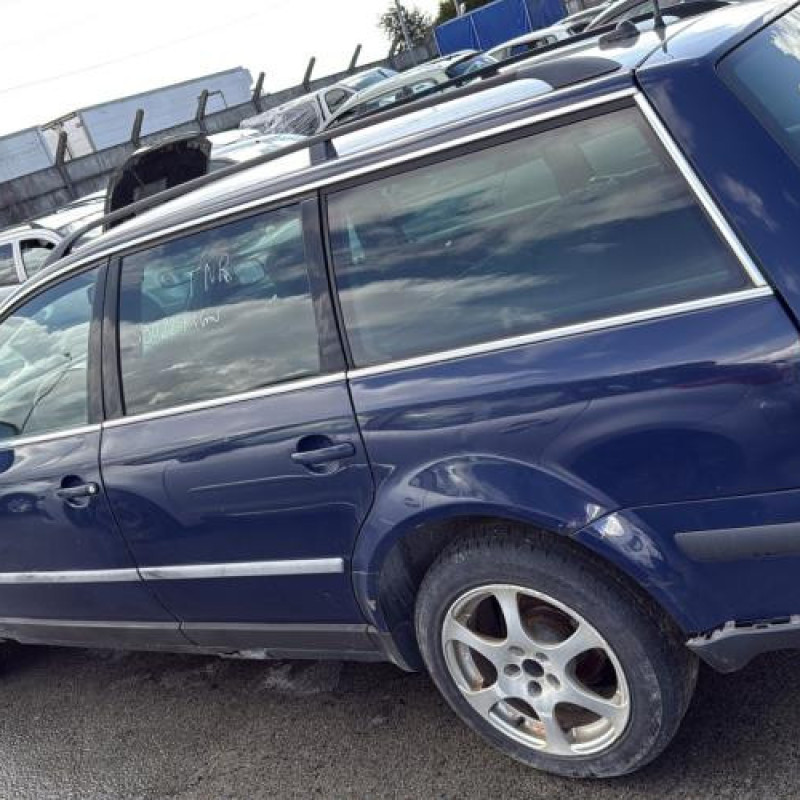 Serrure avant droit VOLKSWAGEN PASSAT 4 Photo n°6