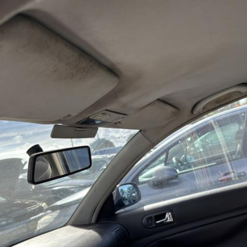 Serrure avant droit VOLKSWAGEN PASSAT 4 Photo n°15