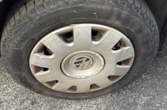 Pivot de moyeu avant droit VOLKSWAGEN PASSAT 4