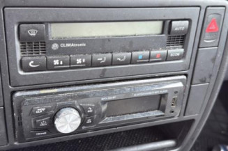 Serrure avant droit VOLKSWAGEN PASSAT 4