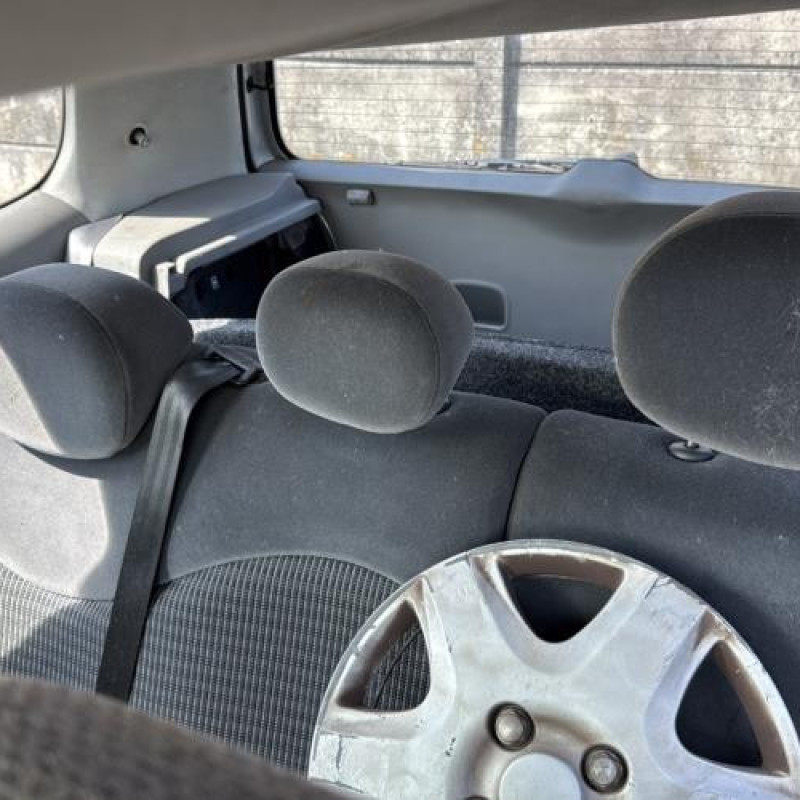 Renfort pare choc avant (traverse) VOLKSWAGEN POLO 3 Photo n°12