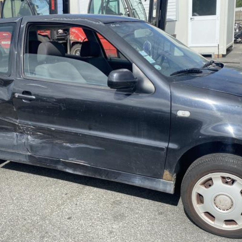 Renfort pare choc avant (traverse) VOLKSWAGEN POLO 3 Photo n°8