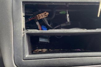 Renfort pare choc avant (traverse) VOLKSWAGEN POLO 3