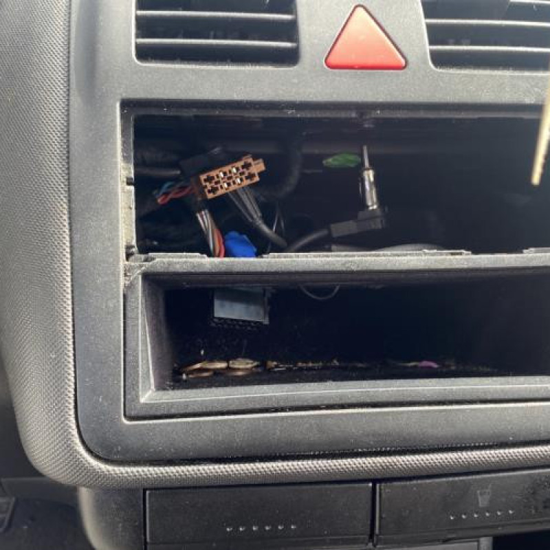 Renfort pare choc avant (traverse) VOLKSWAGEN POLO 3 Photo n°19