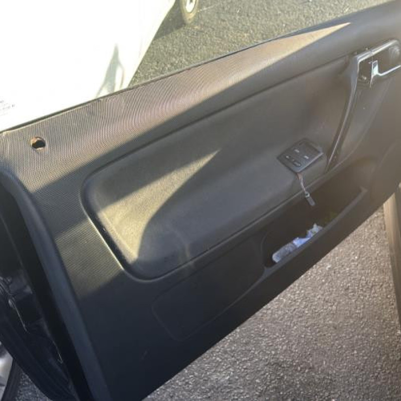 Leve vitre electrique avant droit VOLKSWAGEN POLO 3 Photo n°9