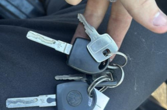 Leve vitre electrique avant droit VOLKSWAGEN POLO 3