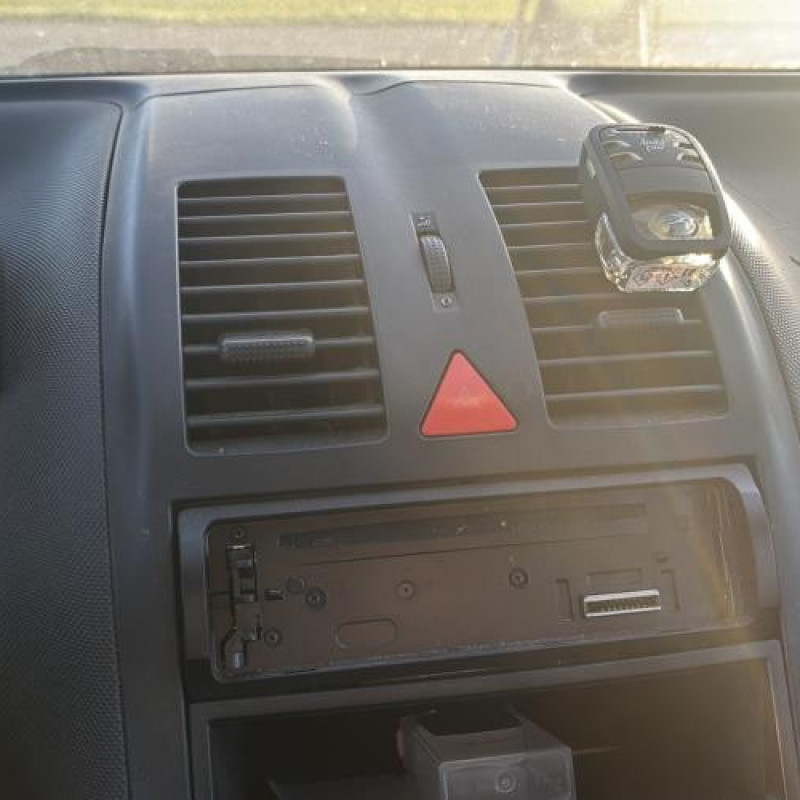 Renfort pare choc avant (traverse) VOLKSWAGEN POLO 3 Photo n°15