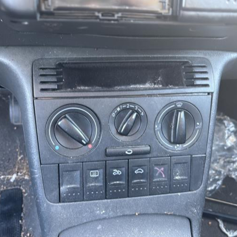 Reservoir essence VOLKSWAGEN POLO 3 Photo n°16