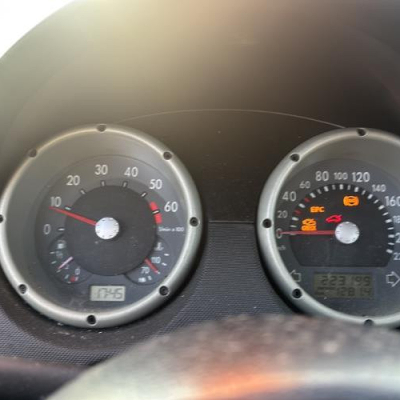 Leve vitre electrique avant gauche VOLKSWAGEN POLO 3 Photo n°7