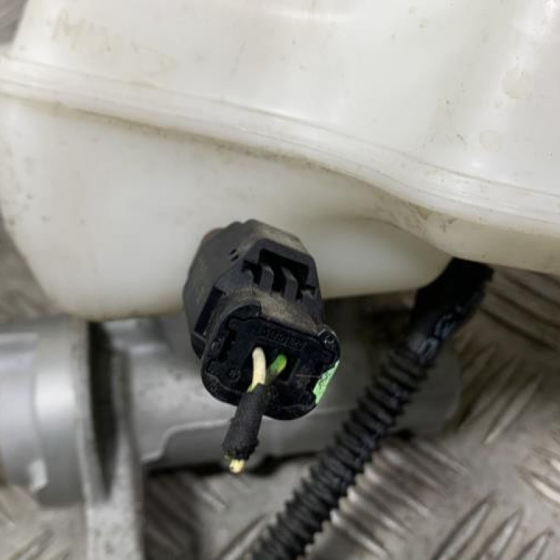 Maitre cylindre (freinage) CITROEN C3 2 Photo n°6