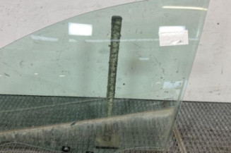 Vitre avant gauche RENAULT CLIO 4 Photo n°1