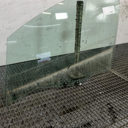 Vitre avant gauche RENAULT CLIO 4