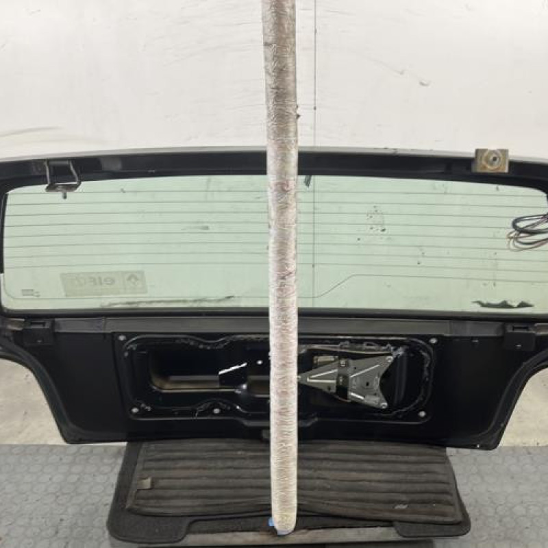 Malle/Hayon arriere RENAULT TWINGO 1 Photo n°8