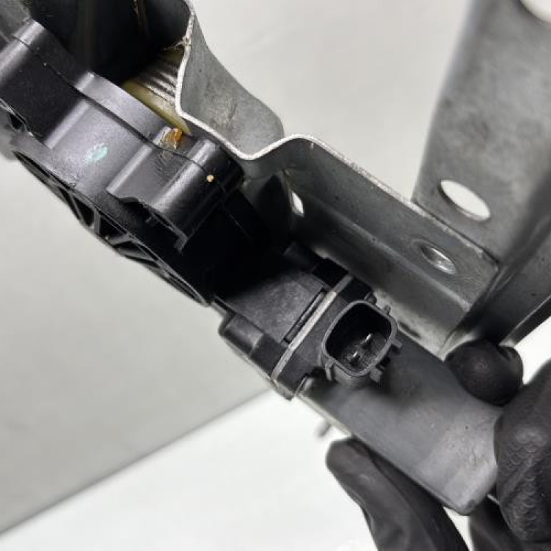 Leve vitre electrique avant gauche RENAULT TWINGO 3 Photo n°5