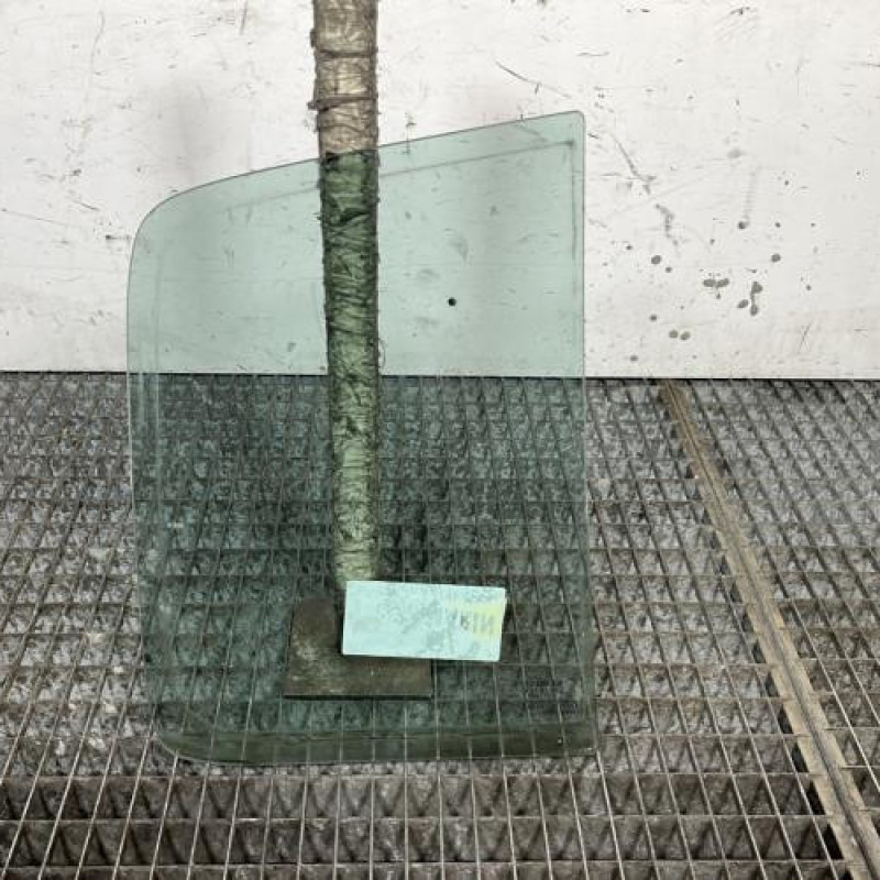 Custode arriere gauche (porte) RENAULT CLIO 2 CAMPUS Photo n°4