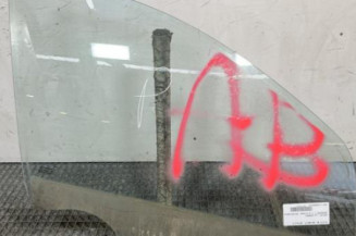 Vitre avant droit DACIA SANDERO 1 Photo n°1