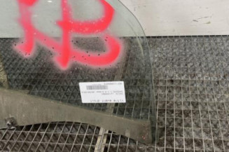 Vitre avant droit DACIA SANDERO 1