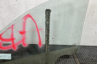 Vitre avant droit DACIA SANDERO 1