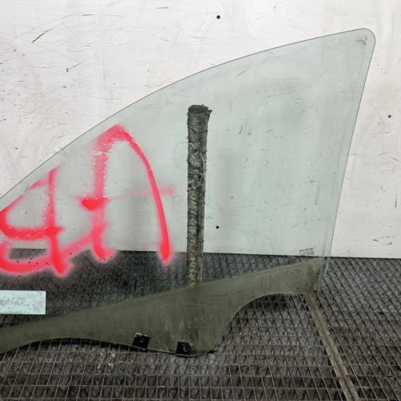 Vitre avant droit DACIA SANDERO 1 Photo n°4