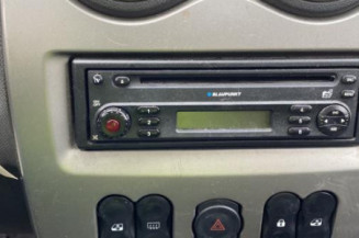 Vitre avant droit DACIA SANDERO 1