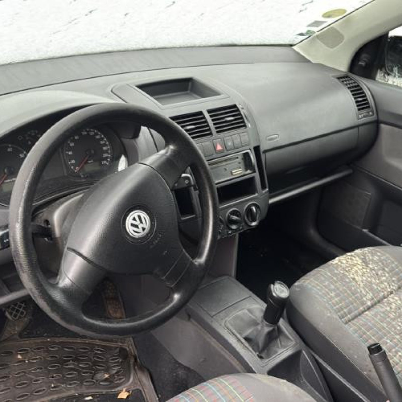 Feu arriere principal droit (feux) VOLKSWAGEN POLO 4 Photo n°13