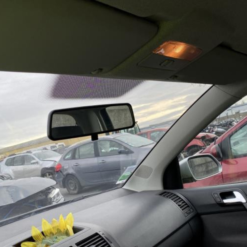 Feu arriere principal droit (feux) VOLKSWAGEN POLO 4 Photo n°15