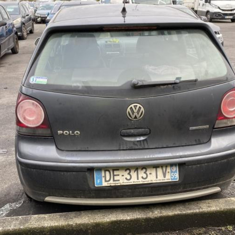 Feu arriere principal gauche (feux) VOLKSWAGEN POLO 4 Photo n°5