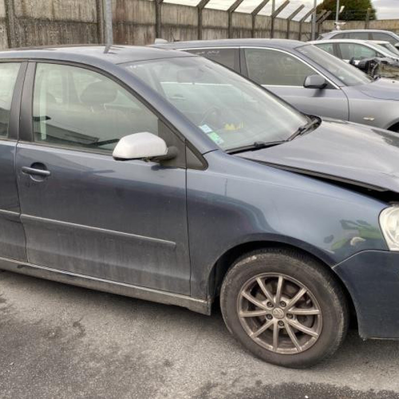 Feu arriere principal gauche (feux) VOLKSWAGEN POLO 4 Photo n°7