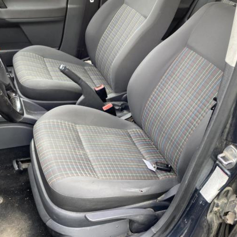 Feu arriere principal gauche (feux) VOLKSWAGEN POLO 4 Photo n°12