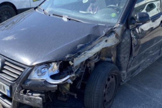 Feu arriere principal gauche (feux) VOLKSWAGEN POLO 4 Photo n°1