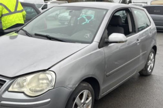 Feu arriere principal droit (feux) VOLKSWAGEN POLO 4 Photo n°1