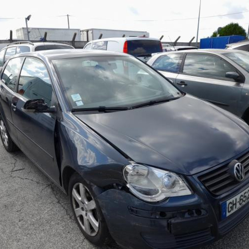 Feu arriere principal droit (feux) VOLKSWAGEN POLO 4 Photo n°3