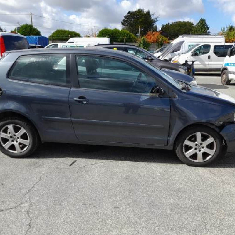 Feu arriere principal droit (feux) VOLKSWAGEN POLO 4 Photo n°17