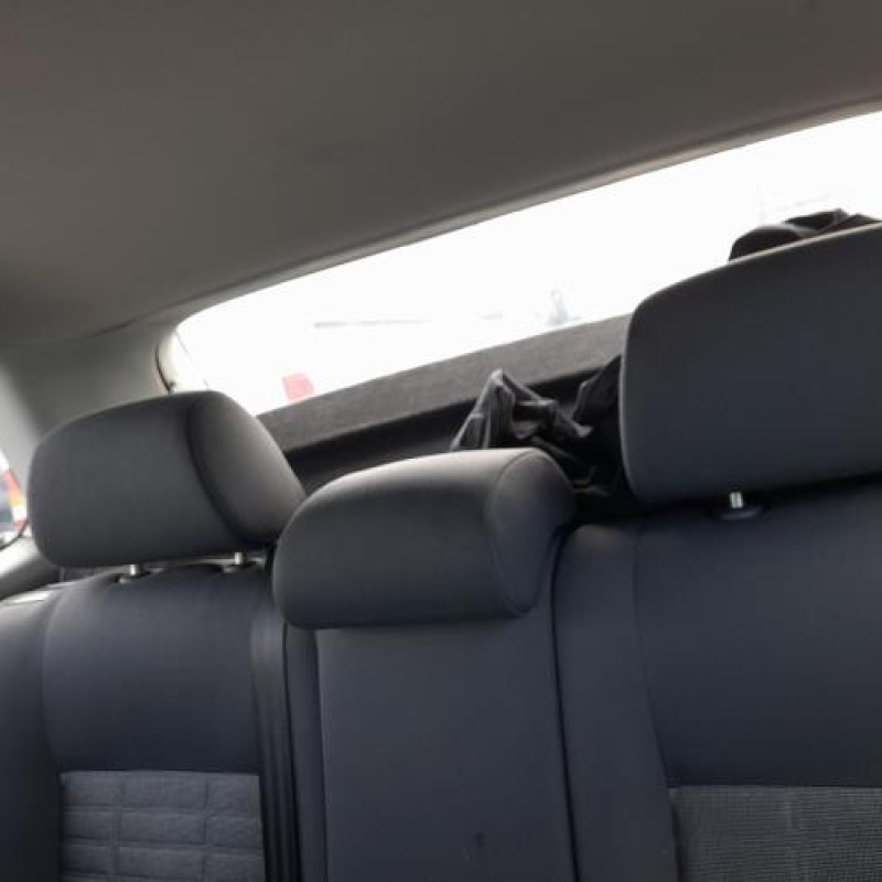 Feu arriere principal gauche (feux) VOLKSWAGEN POLO 4 Photo n°7