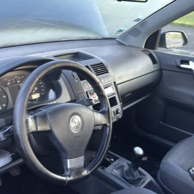 Feu arriere principal droit (feux) VOLKSWAGEN POLO 4 Photo n°16