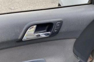 Feu arriere principal gauche (feux) VOLKSWAGEN POLO 4