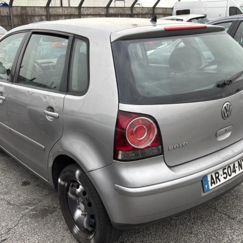 Feu arriere principal droit (feux) VOLKSWAGEN POLO 4 Photo n°4
